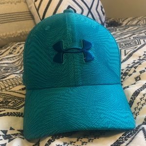 Women’s Under Armour Baseball Hat. Youth Sm/Md